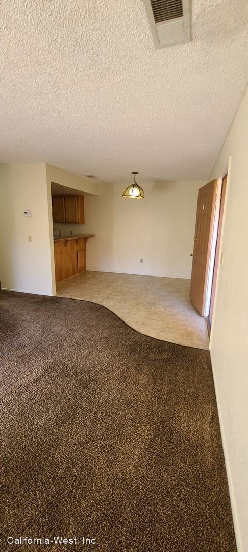 Building Photo - 2 br, 1 bath House - 3141 Spring Street, #207
