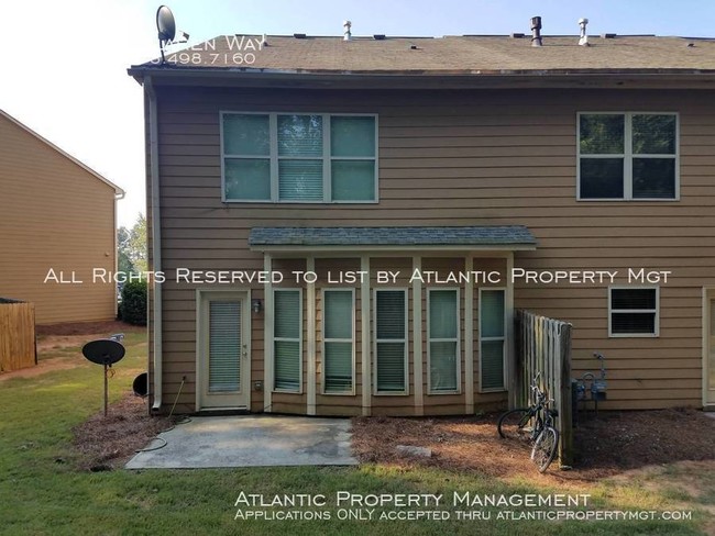 Building Photo - Lawrenceville 2 bedroom Townhome