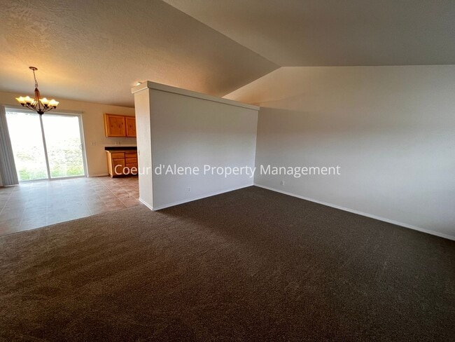 Building Photo - 3 bed, 2 bath house in Hayden