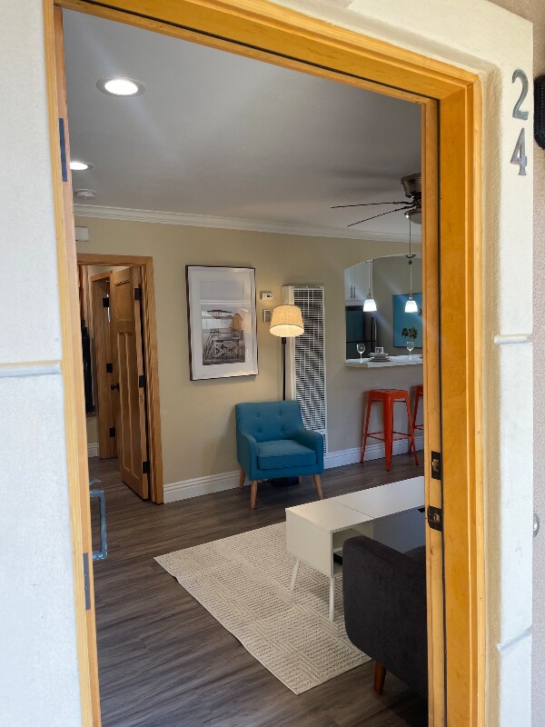 Foto principal - 1049 Felspar St