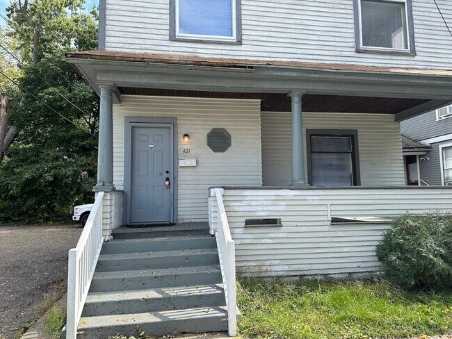 Foto del edificio - Large 4bed/2ba home right downtown Kalamazoo!