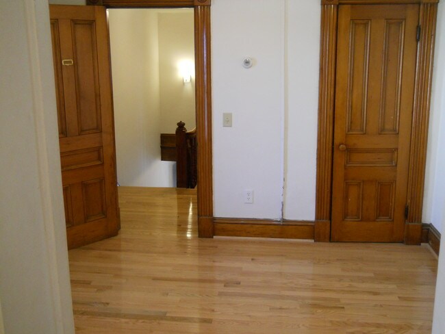 Building Photo - 111 N Winooski Ave