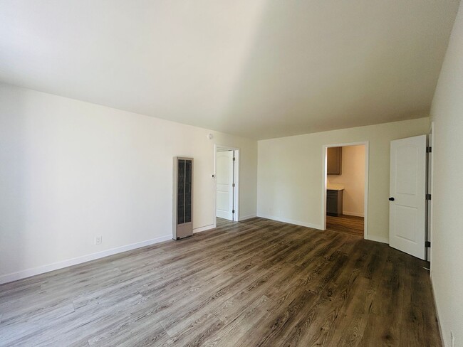 Building Photo - 20th Street Apartments