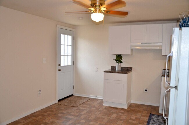 Foto del edificio - 10606 County Rd 1020