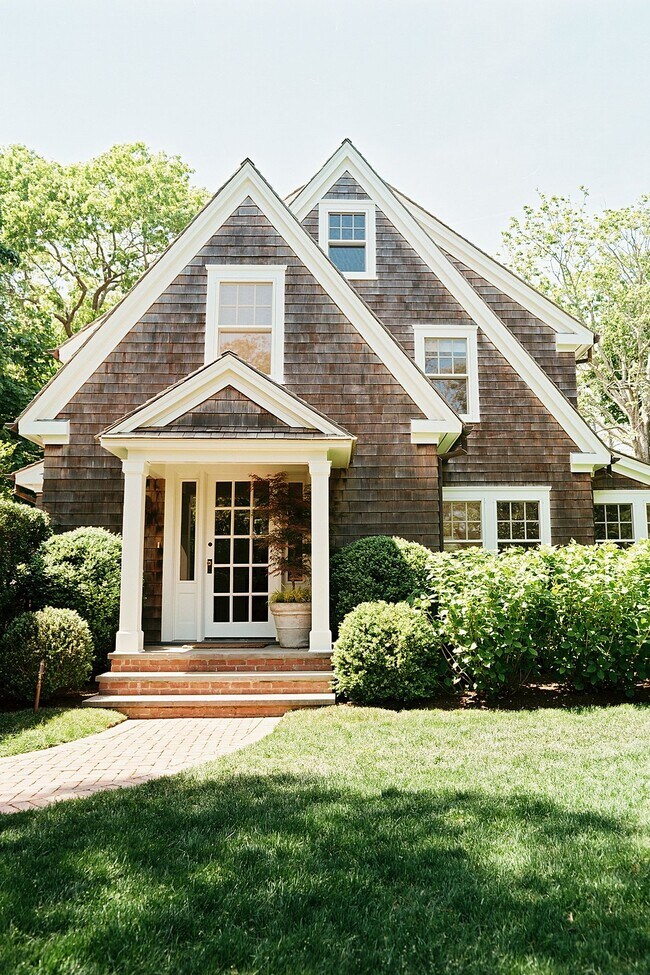 Foto del edificio - 17 Wainscott Stone Road