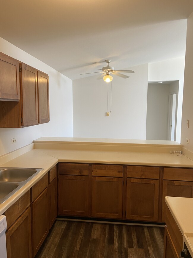 Building Photo - 1362 Cunat Ct