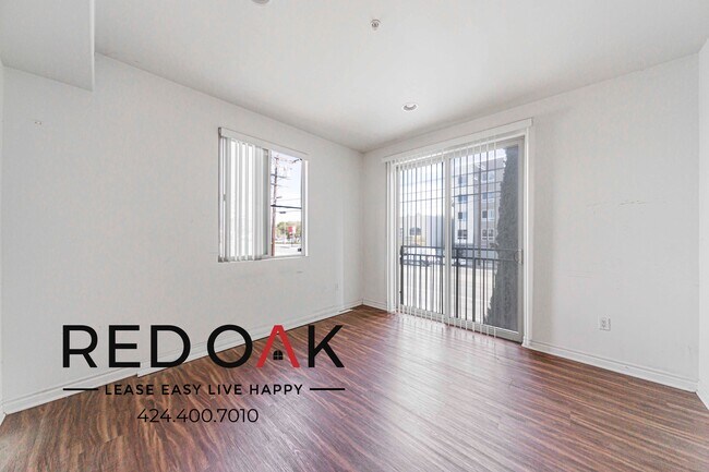 Foto del edificio - 8747 Sepulveda Blvd