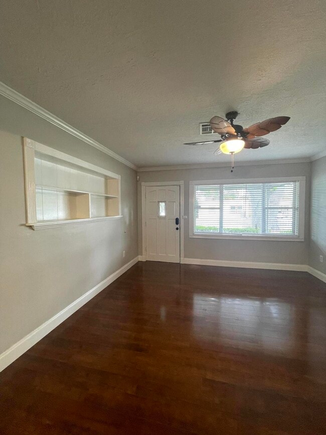 Foto del edificio - 5 N Deleon Ave