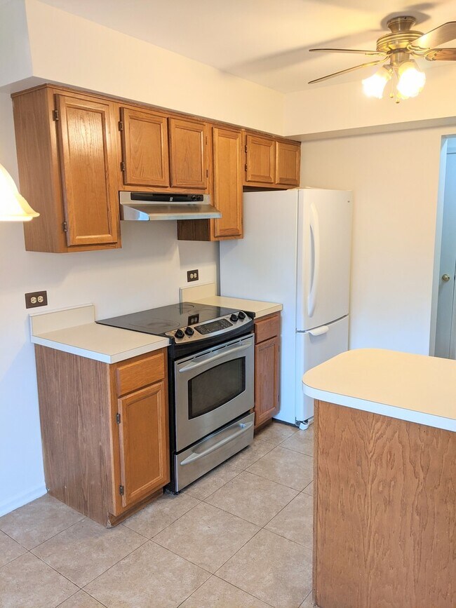 Foto del edificio - 3524 Willowview Ct