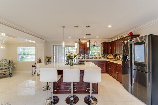 Foto del edificio - 751 Pine Cone Ln