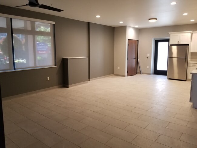 Comida - Quincy Square Apartments