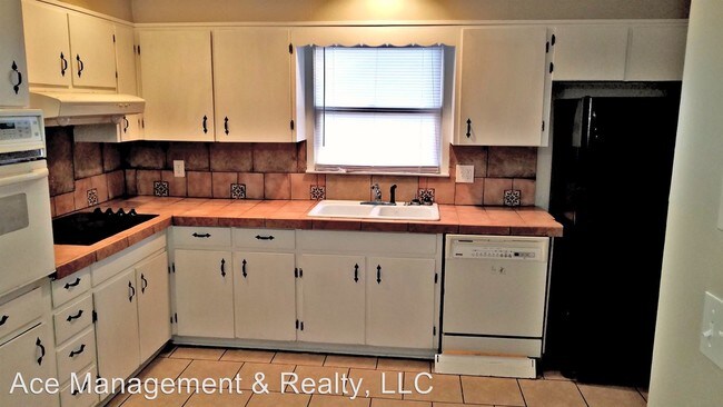 Foto del edificio - 3 br, 2 bath House - 1911 Betty St SW