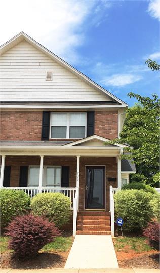 Foto principal - 732 N Chestnut St