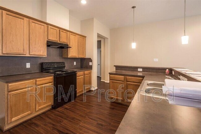 Foto del edificio - 17111 Morning Star Ave