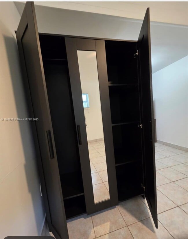 Foto del edificio - 1100 SW 3rd St