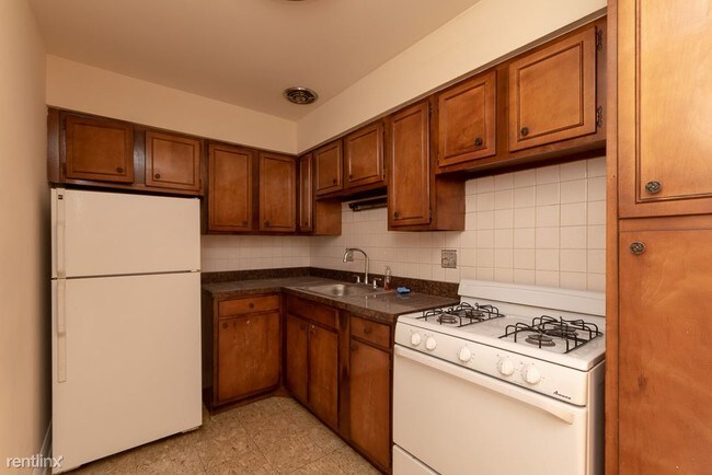 Foto del edificio - 452 W Aldine Ave