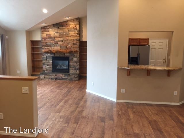 Building Photo - 3 br, 2 bath House - 2002 Mountain Park Loop