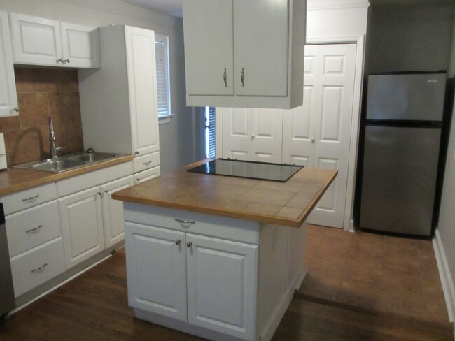 Foto del edificio - Charming 2 bedroom home close to St Francis!