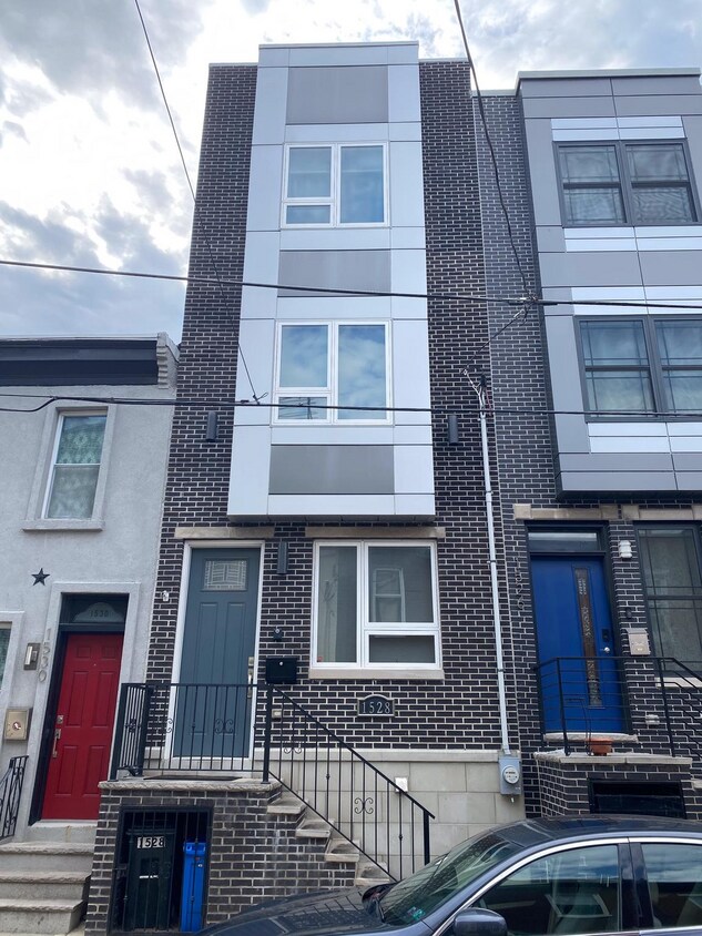 Primary Photo - 1528 S Cleveland St