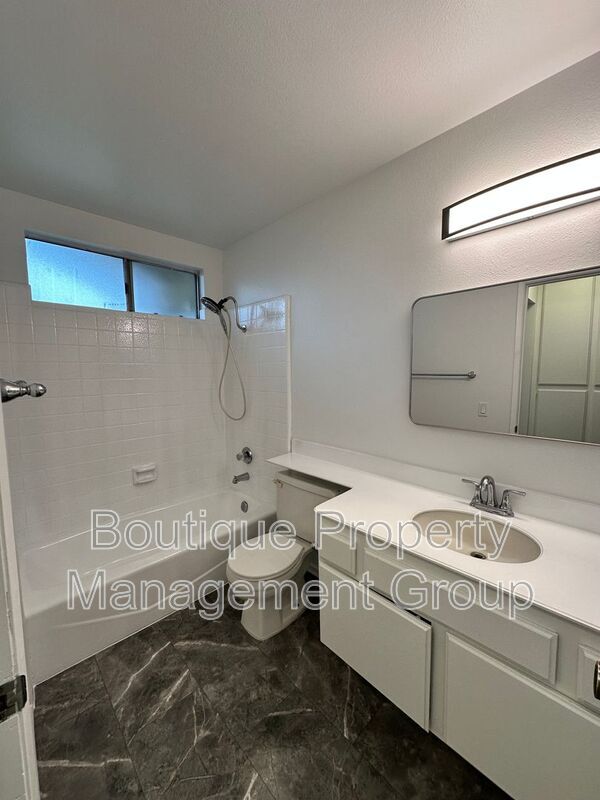 Foto del edificio - 2713 N Canal St