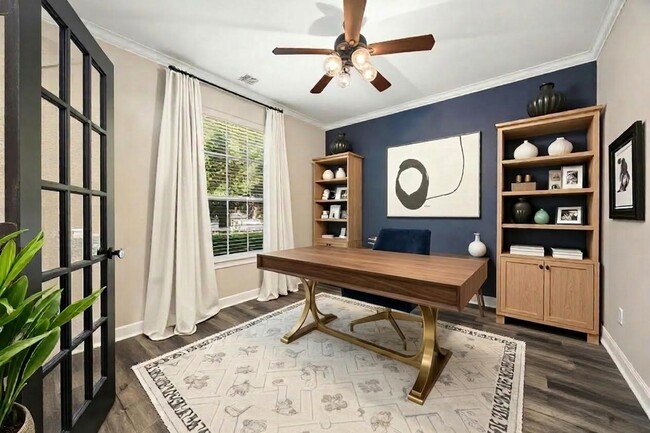 Building Photo - 6010 Gatewood Manor Dr