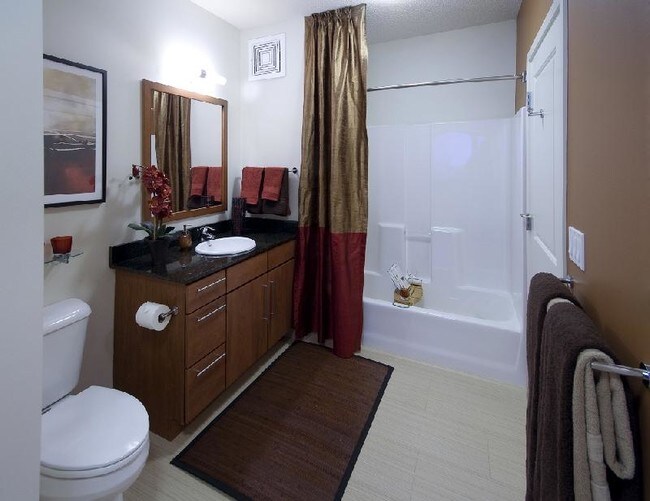 Building Photo - 239 W Erie St