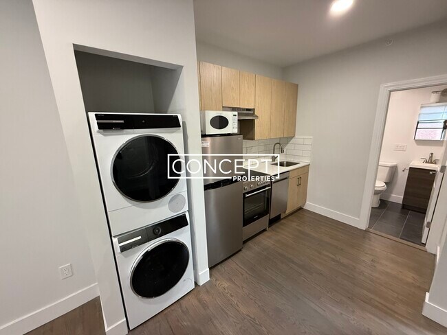 Foto del edificio - 270 Newbury St