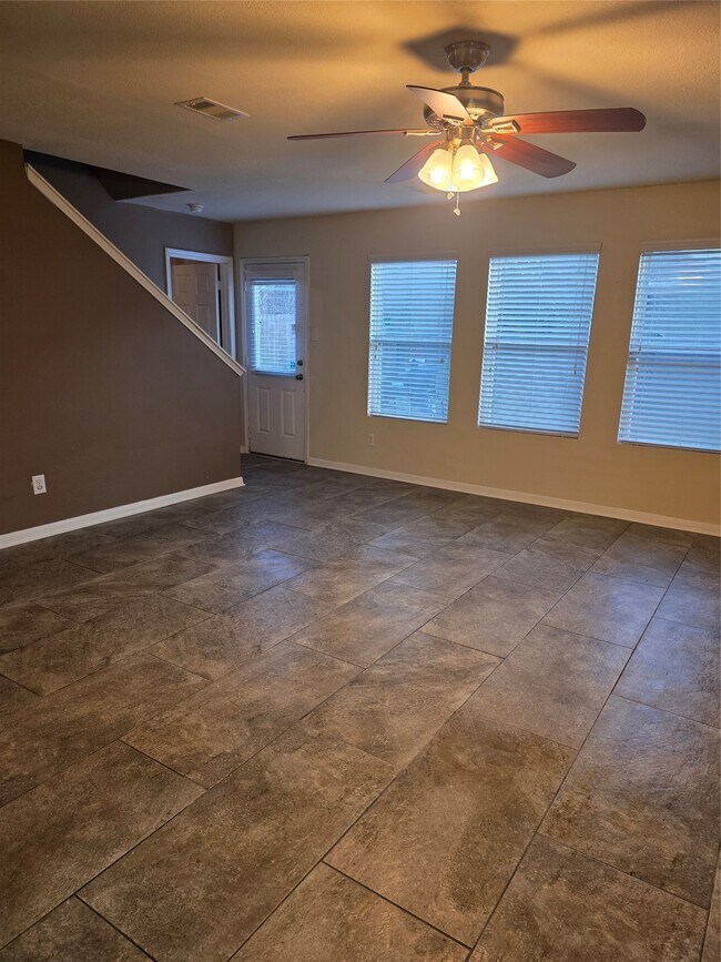 Foto del edificio - 12418 Greencanyon Dr