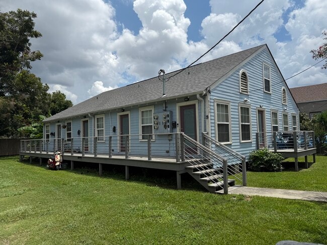Hickory - Hickory Apartment