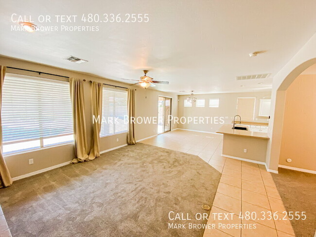 Foto del edificio - 3057 E Blue Ridge Pl