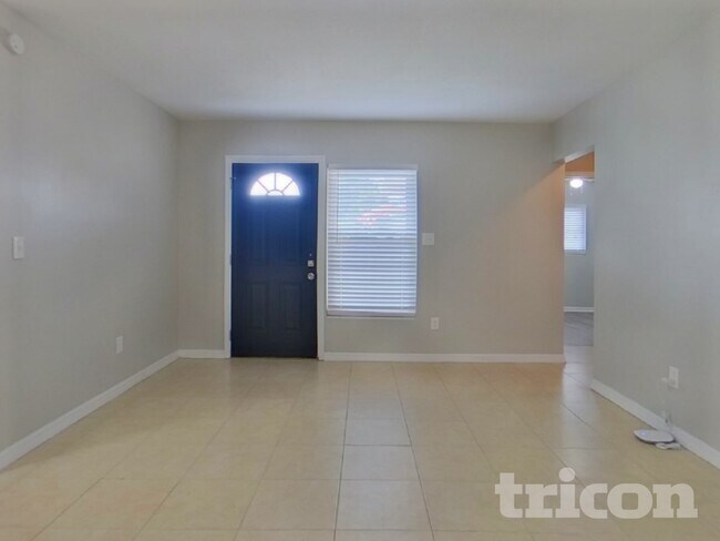 Building Photo - 301 Terrace Dr E