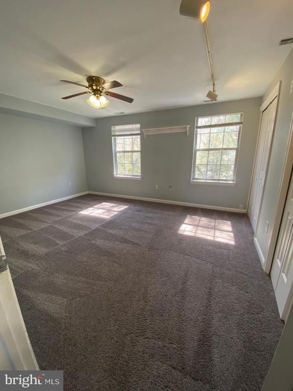 Building Photo - 421 Ibis Ct