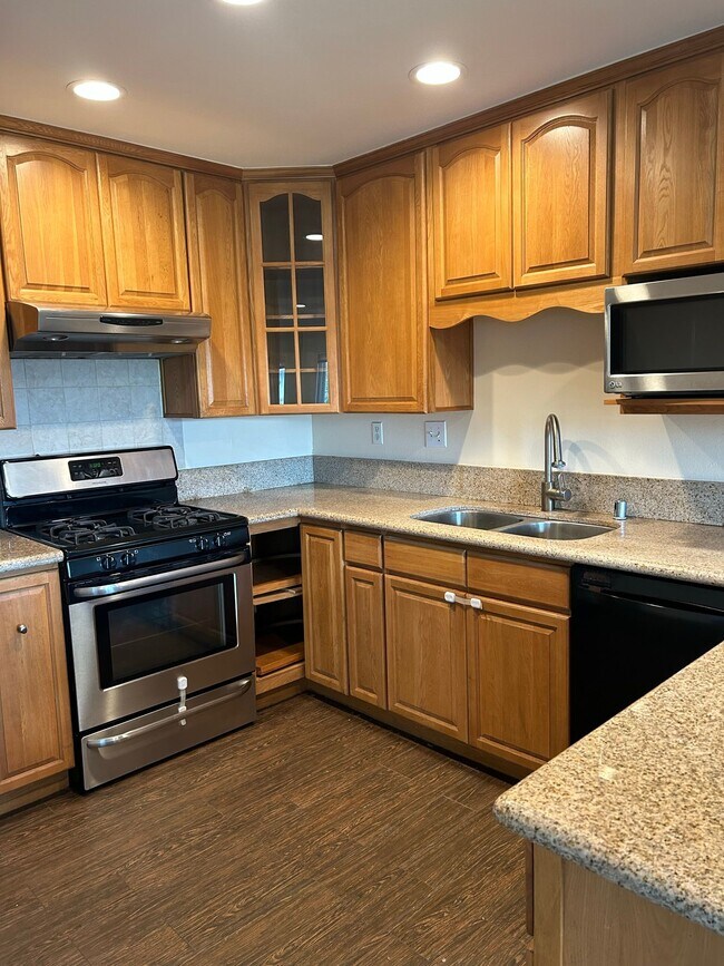 Foto del edificio - 26130 Narbonne Ave