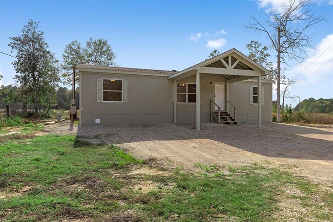 Building Photo - 347 County Rd 322