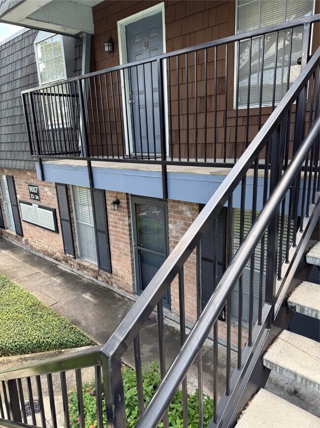 Building Photo - 9007 Gaylord Dr