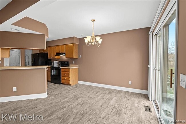 Building Photo - 45097 Horseshoe Dr