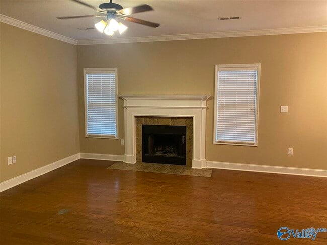 Building Photo - 105 Riparian Ct