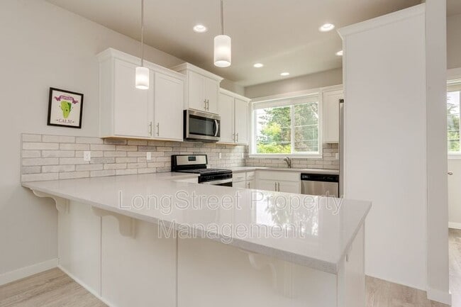 Photo - 17854 SW Rudolph Ln House