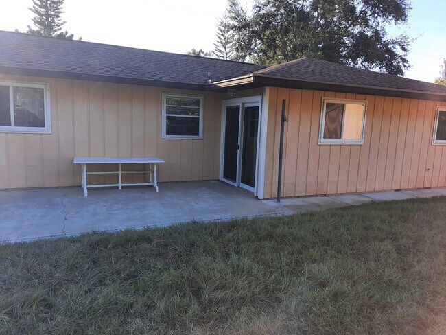 Building Photo - 6000 Tangelo Dr
