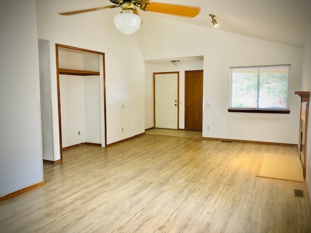 living room - 8659 Chancellor Dr