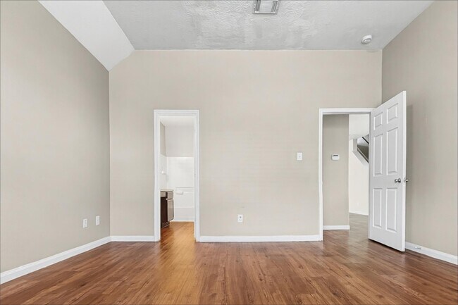 Building Photo - 2606 Bammelwood Dr