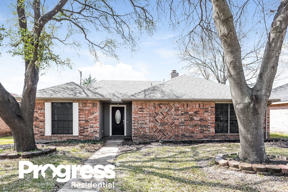 1272 Roan Dr, Lancaster, TX 75134 House Rental in Lancaster, TX