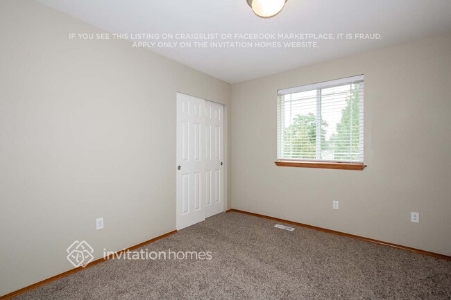 Building Photo - 1411 7th Ave SE