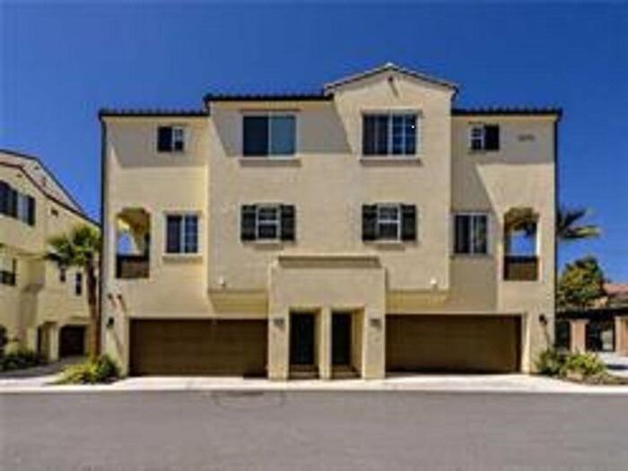 Primary Photo - 2 Bedroom Oceanside Condo in Gated Community