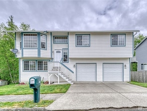 Building Photo - 2989 Lowren Loop