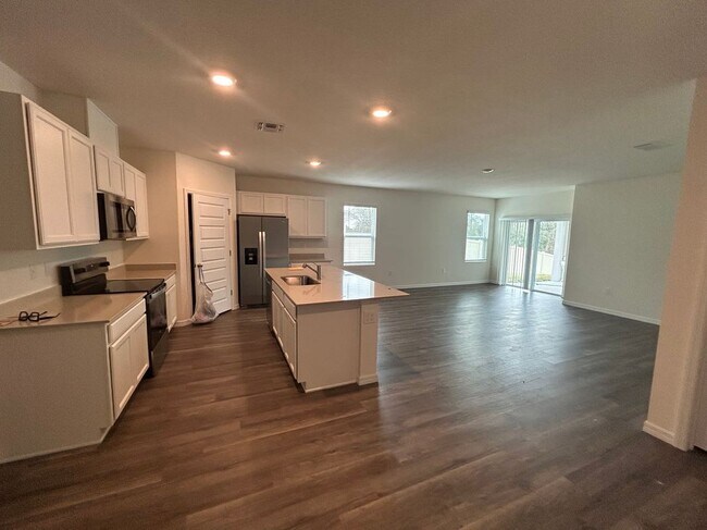 Foto del edificio - 3377 Wakefield Dr