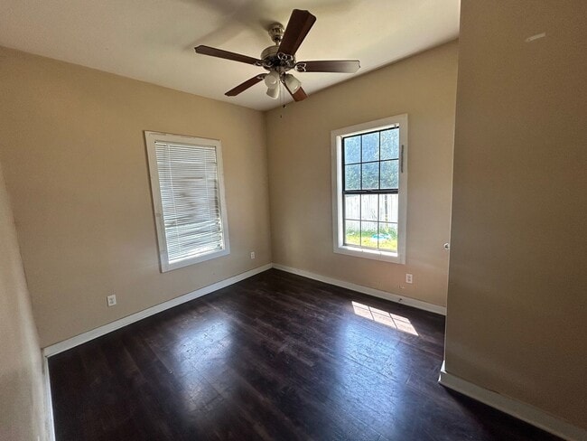 Foto del edificio - 2208 Cumberland Ave