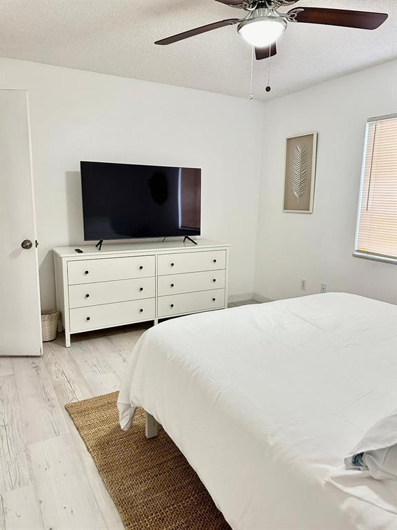 Building Photo - 2725 Tally Ho Ave