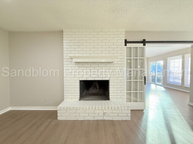 Building Photo - For Lease | Broken Arrow | Available Now!