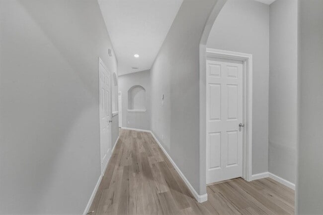 Building Photo - 17827 S White Tail Ct